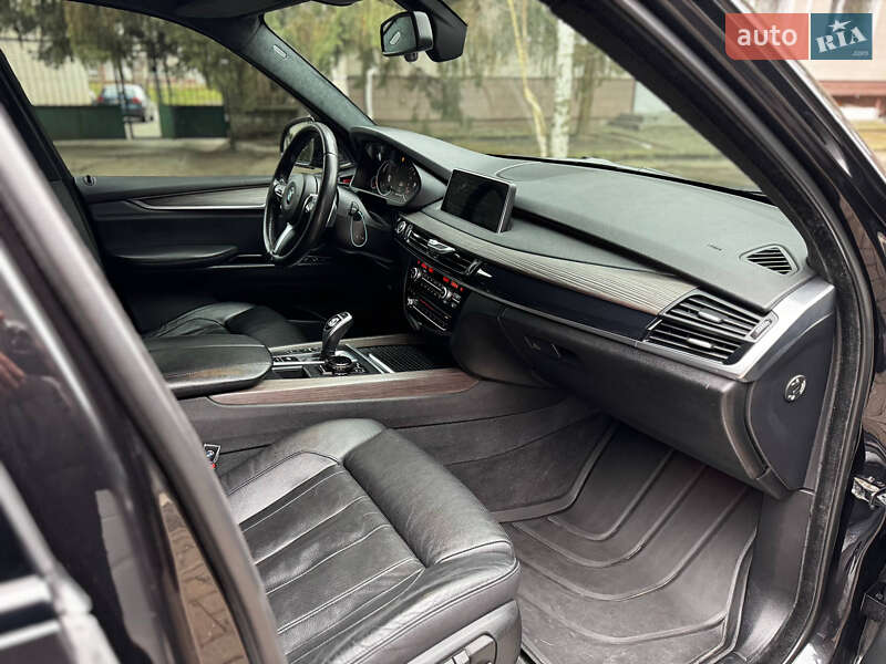 Внедорожник / Кроссовер BMW X5 2016 в Кременчуге