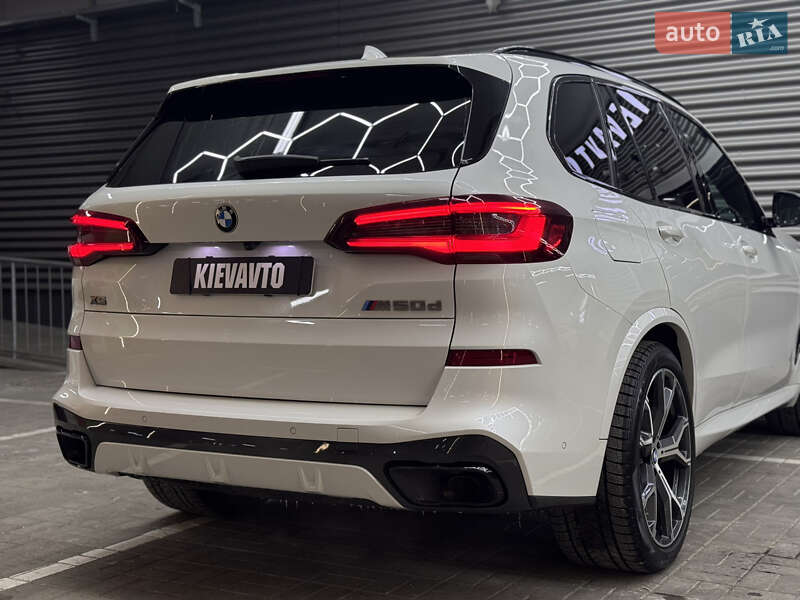 Внедорожник / Кроссовер BMW X5 2020 в Киеве