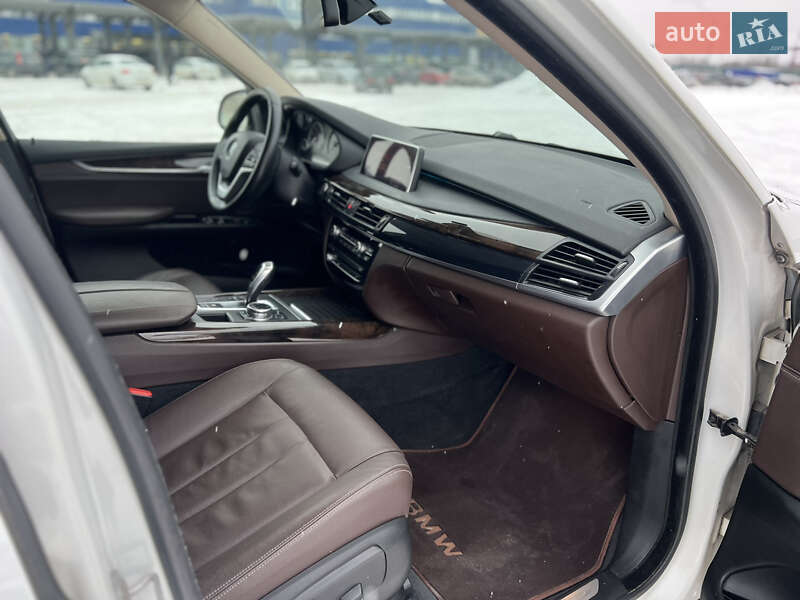 Внедорожник / Кроссовер BMW X5 2014 в Киеве