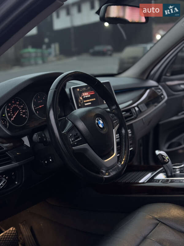 Внедорожник / Кроссовер BMW X5 2014 в Межгорье