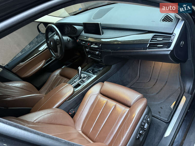 Внедорожник / Кроссовер BMW X5 2013 в Надворной