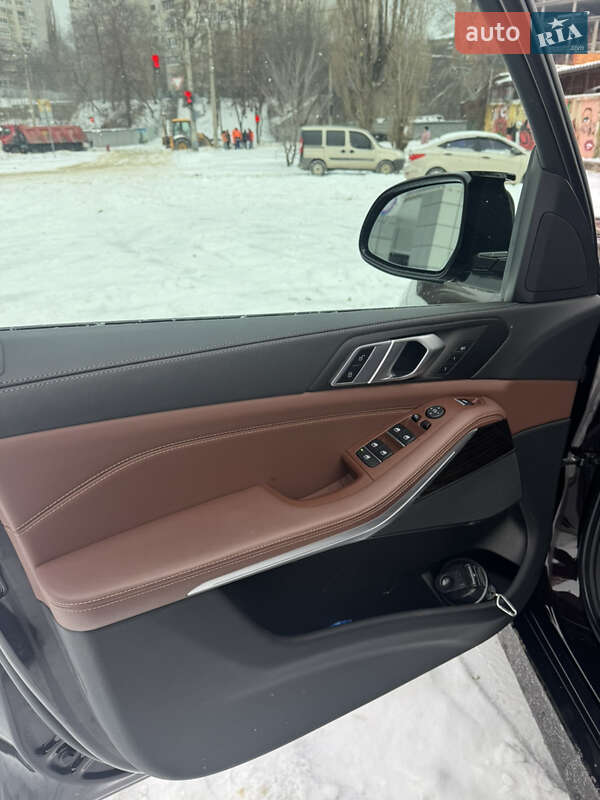 Внедорожник / Кроссовер BMW X5 2023 в Харькове