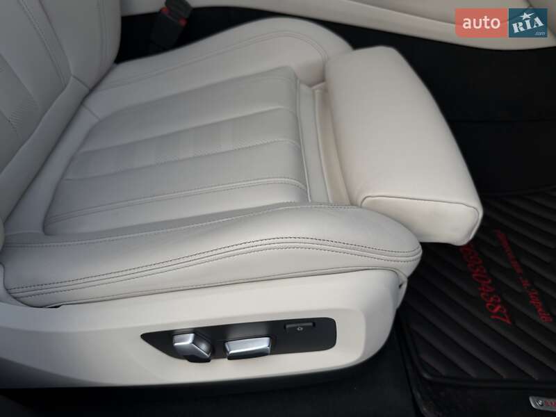 Внедорожник / Кроссовер BMW X5 2022 в Харькове