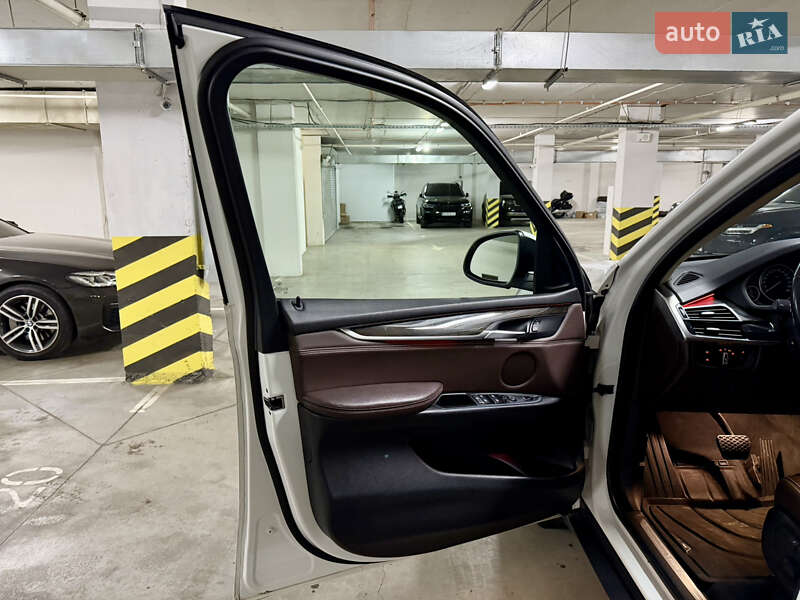 Внедорожник / Кроссовер BMW X5 2015 в Днепре
