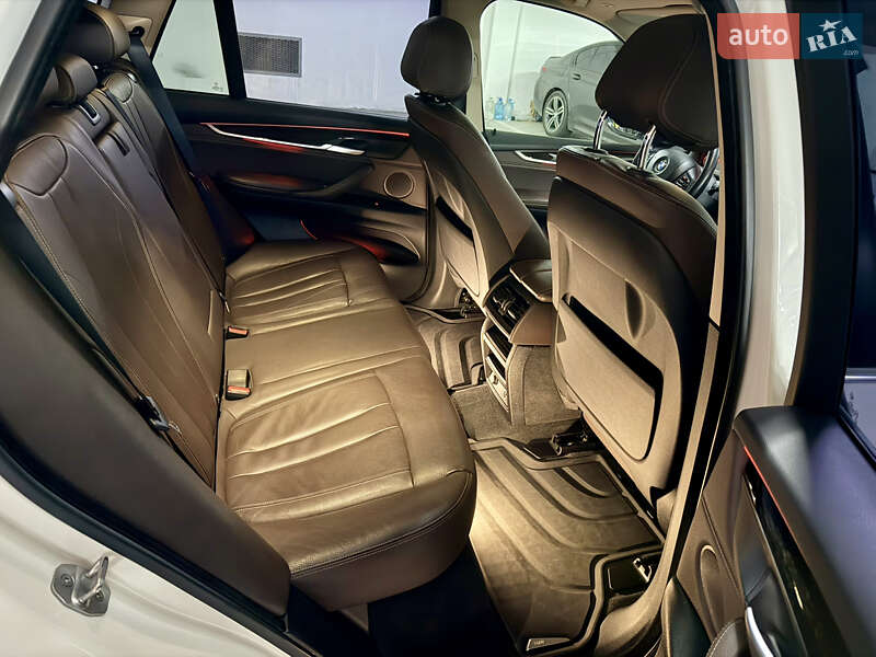 Внедорожник / Кроссовер BMW X5 2015 в Днепре