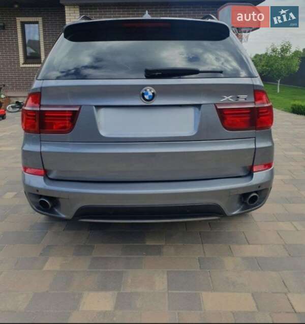 Внедорожник / Кроссовер BMW X5 2013 в Николаеве