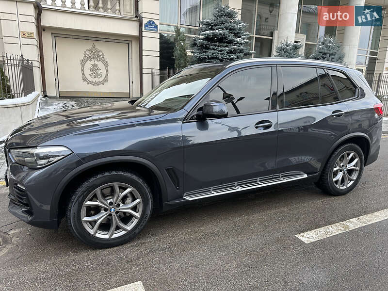 Внедорожник / Кроссовер BMW X5 2018 в Киеве