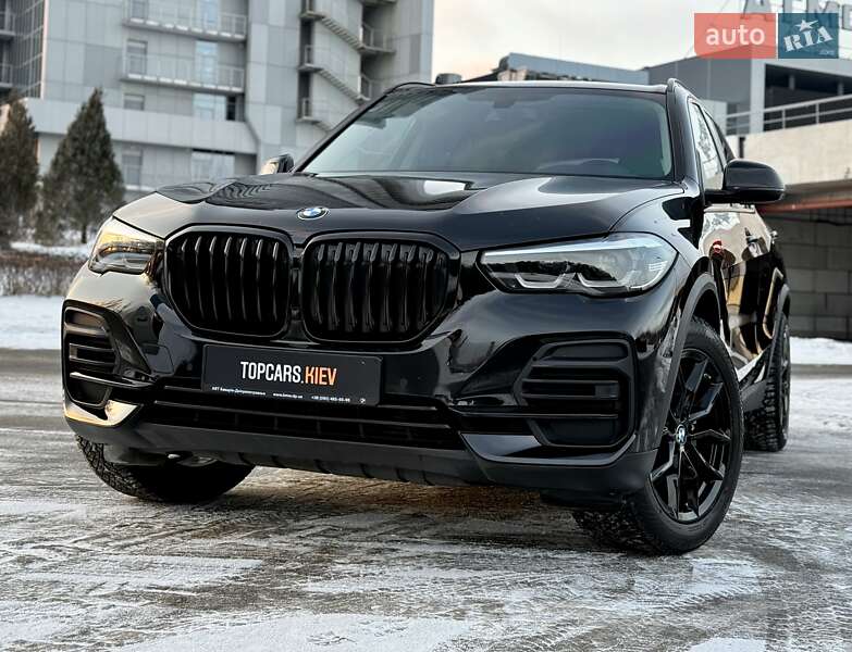 Внедорожник / Кроссовер BMW X5 2022 в Киеве