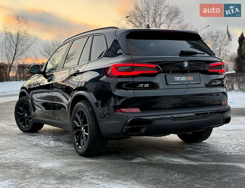Внедорожник / Кроссовер BMW X5 2022 в Киеве