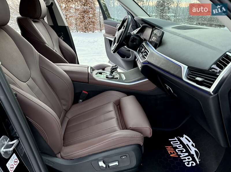 Внедорожник / Кроссовер BMW X5 2022 в Киеве