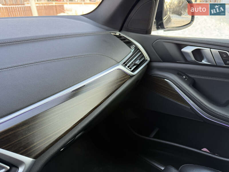 Внедорожник / Кроссовер BMW X5 2019 в Киеве