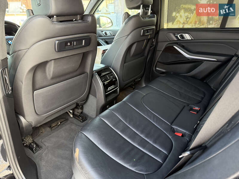 Внедорожник / Кроссовер BMW X5 2019 в Киеве