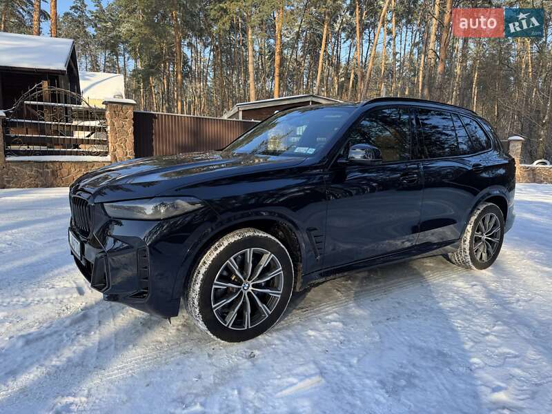 Внедорожник / Кроссовер BMW X5 2024 в Киеве
