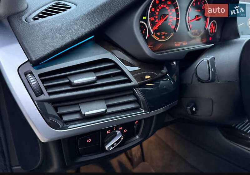 Внедорожник / Кроссовер BMW X5 2016 в Киеве