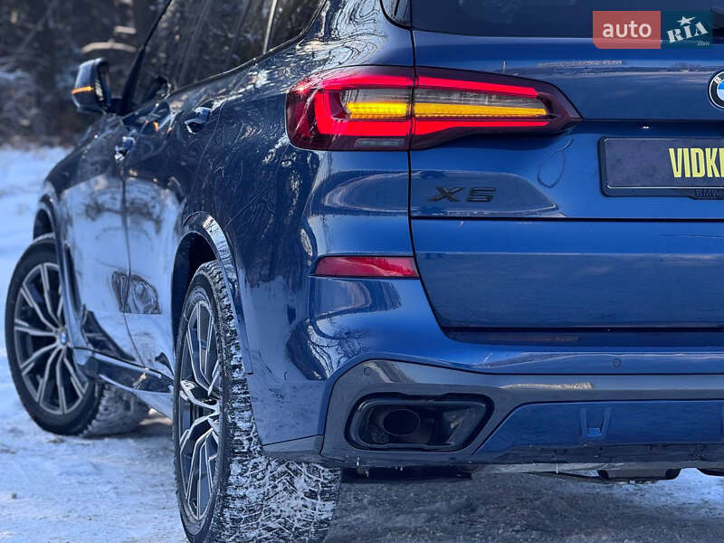 Внедорожник / Кроссовер BMW X5 2022 в Киеве