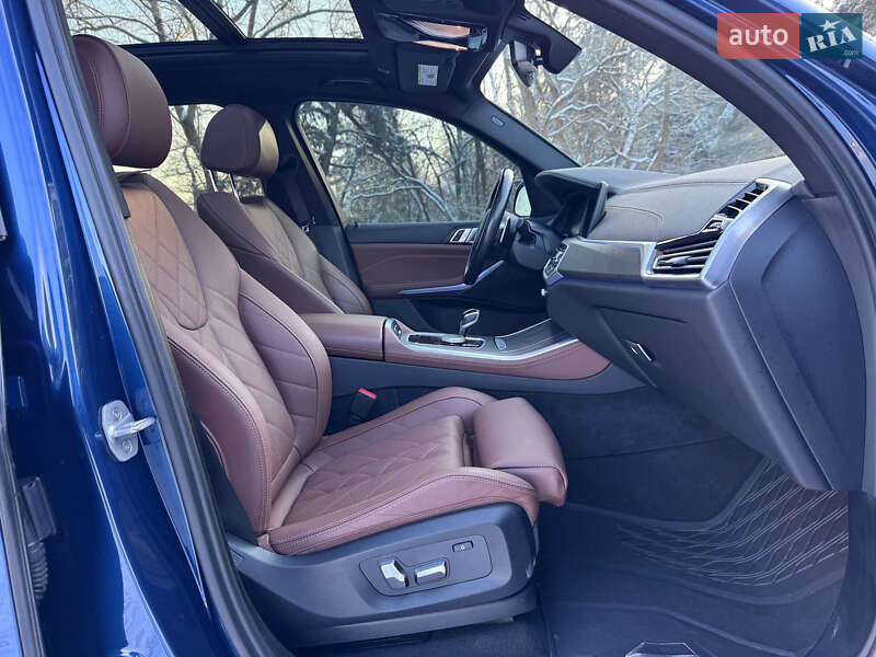 Внедорожник / Кроссовер BMW X5 2022 в Киеве