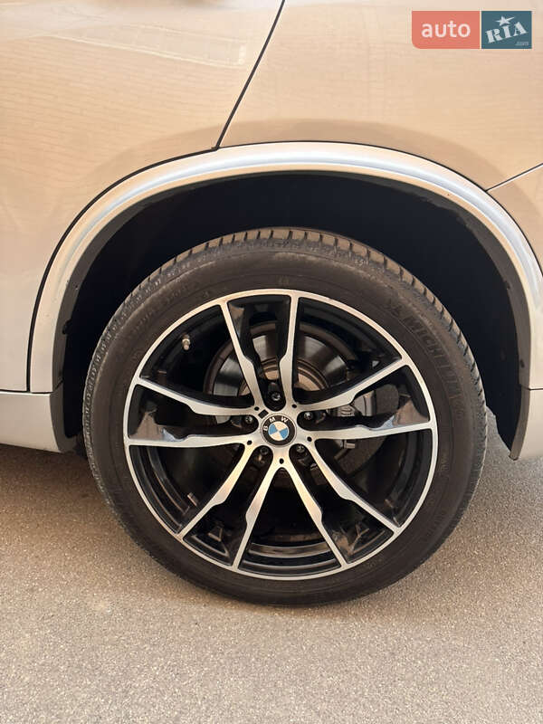 Внедорожник / Кроссовер BMW X5 2014 в Кропивницком