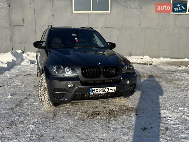 Внедорожник / Кроссовер BMW X5 2010 в Хмельницком