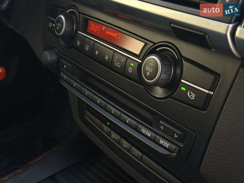 Внедорожник / Кроссовер BMW X5 2010 в Хмельницком