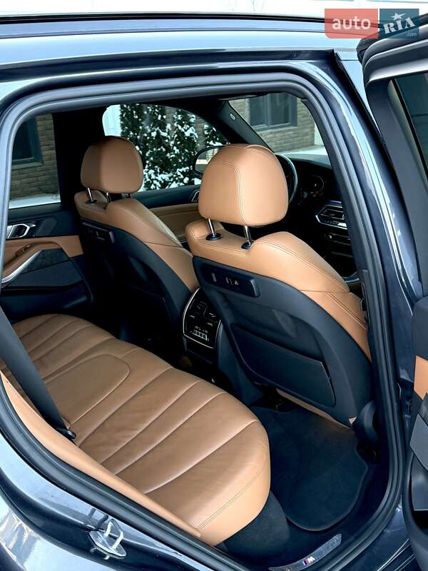 Внедорожник / Кроссовер BMW X5 2019 в Черновцах