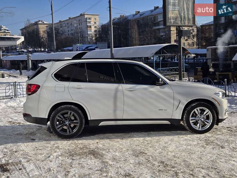 Внедорожник / Кроссовер BMW X5 2016 в Киеве