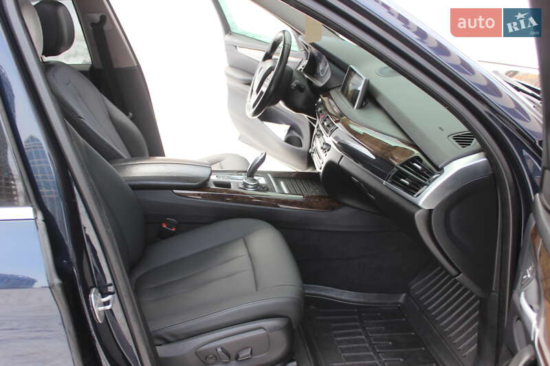 Внедорожник / Кроссовер BMW X5 2015 в Днепре