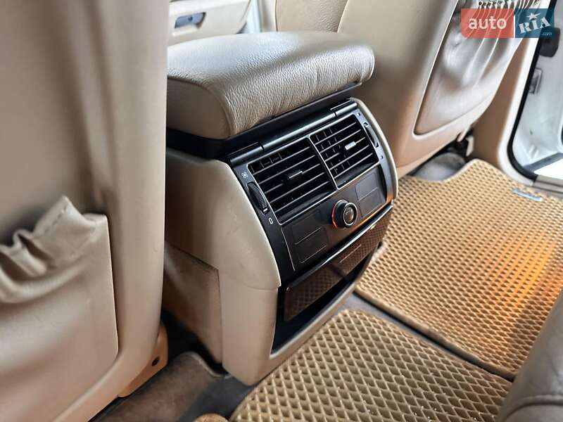 Внедорожник / Кроссовер BMW X5 2004 в Чорткове