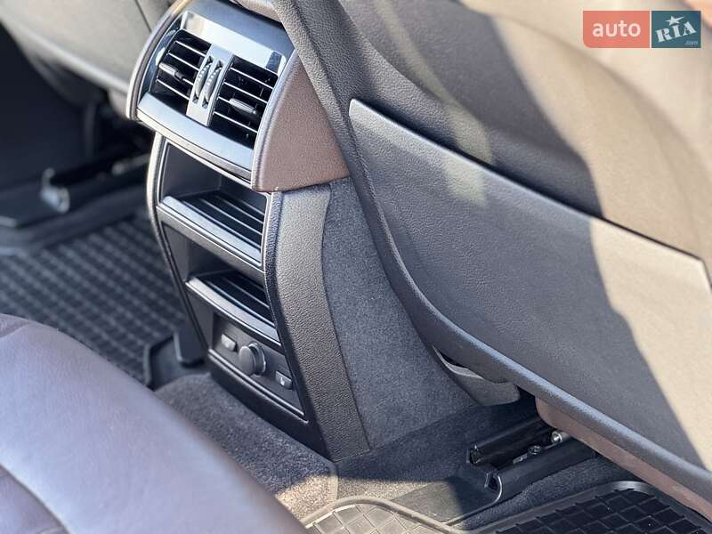 Внедорожник / Кроссовер BMW X5 2014 в Киеве