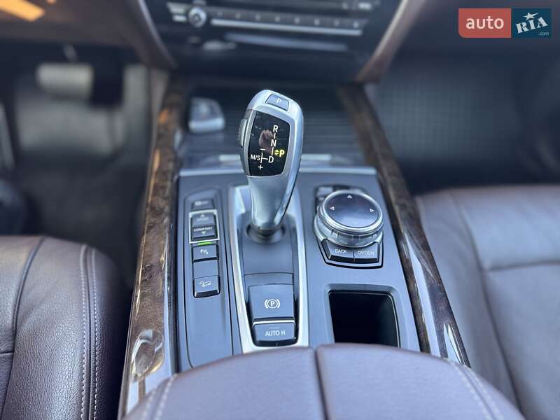 Внедорожник / Кроссовер BMW X5 2014 в Киеве