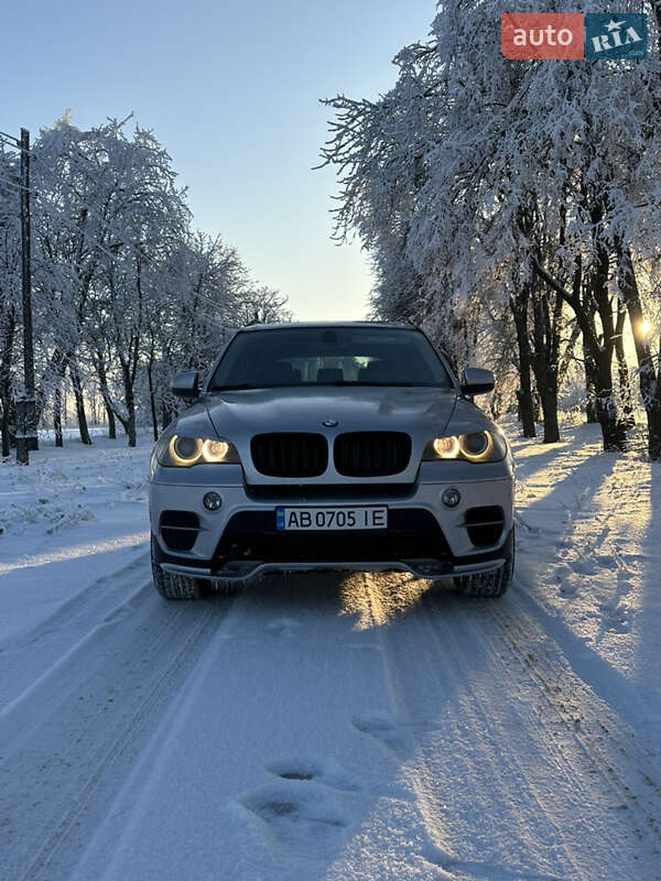 Внедорожник / Кроссовер BMW X5 2011 в Погребище