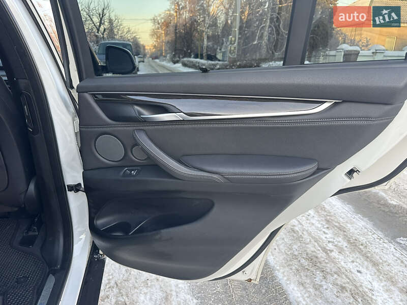 Внедорожник / Кроссовер BMW X5 2017 в Киеве