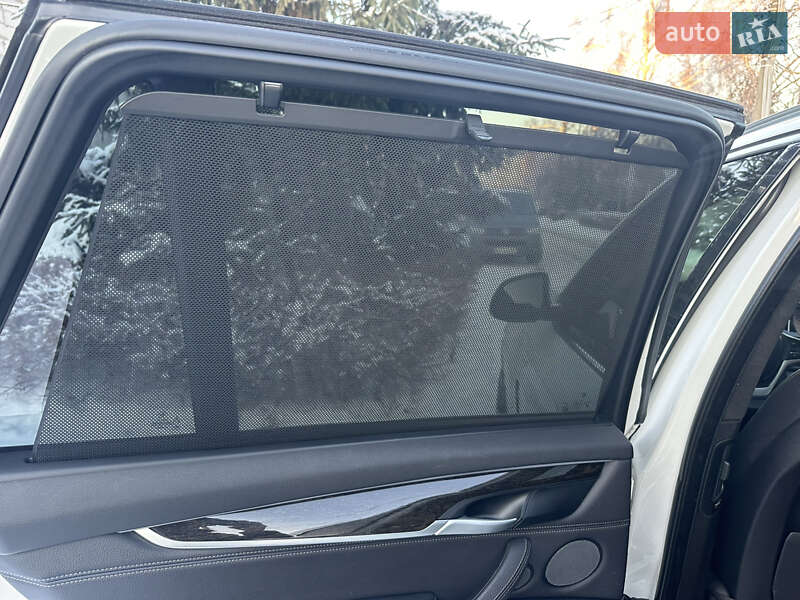 Внедорожник / Кроссовер BMW X5 2017 в Киеве