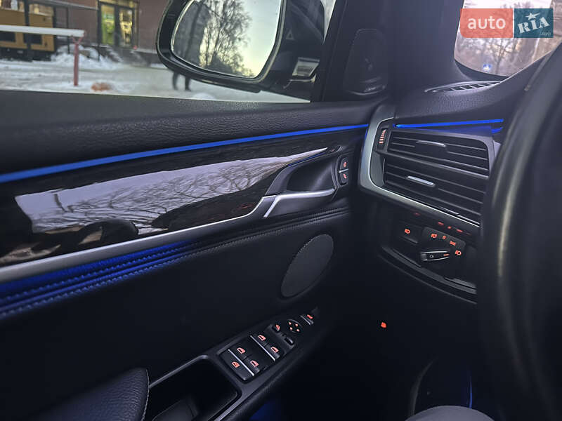 Внедорожник / Кроссовер BMW X5 2017 в Киеве