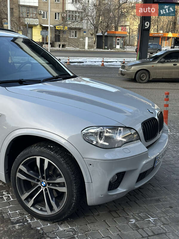 Внедорожник / Кроссовер BMW X5 2010 в Южноукраинске