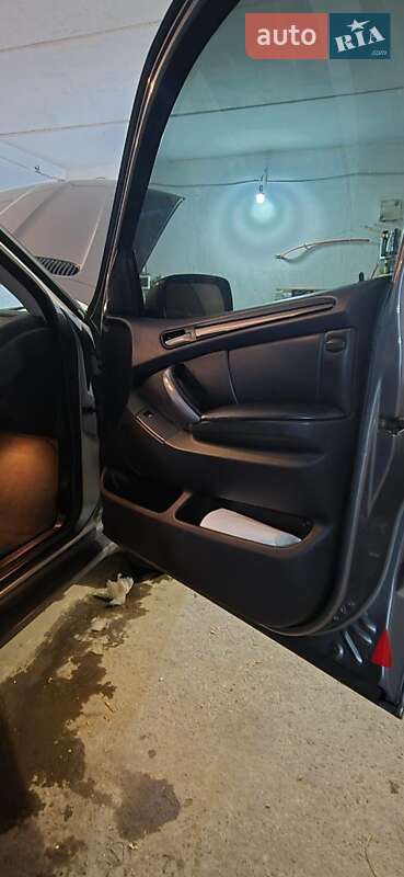 Внедорожник / Кроссовер BMW X5 2005 в Новом Роздоле