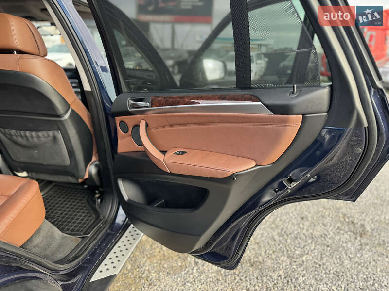 Внедорожник / Кроссовер BMW X5 2012 в Тернополе