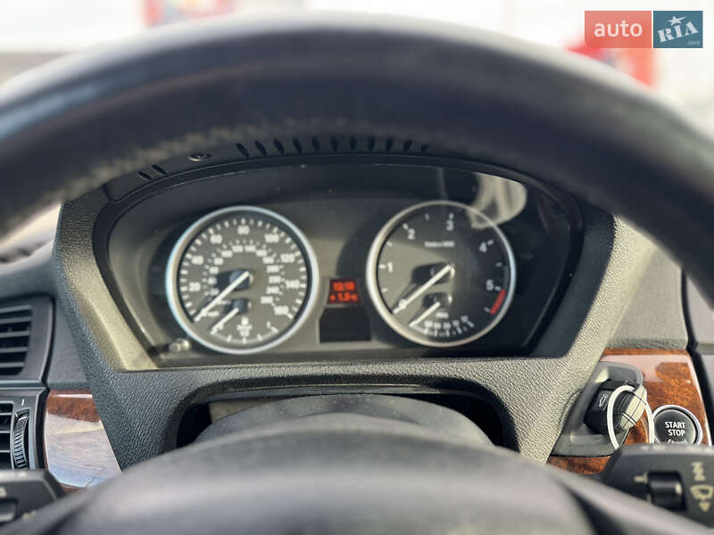 Внедорожник / Кроссовер BMW X5 2012 в Тернополе