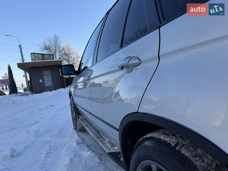Внедорожник / Кроссовер BMW X5 2002 в Ровно