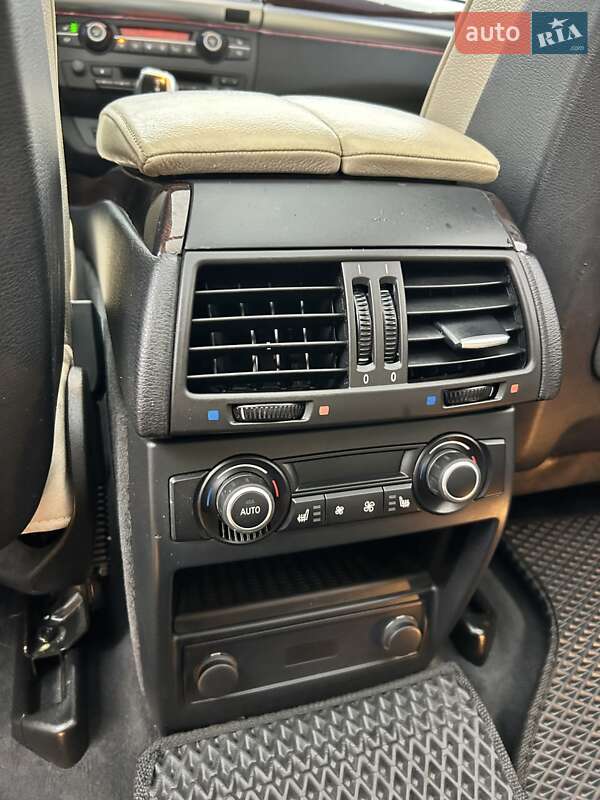 Внедорожник / Кроссовер BMW X5 2011 в Сумах