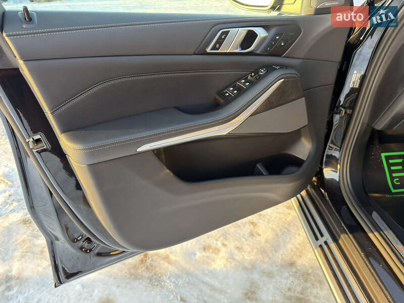 Внедорожник / Кроссовер BMW X5 2023 в Ивано-Франковске