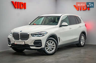 Внедорожник / Кроссовер BMW X5 2021 в Киеве