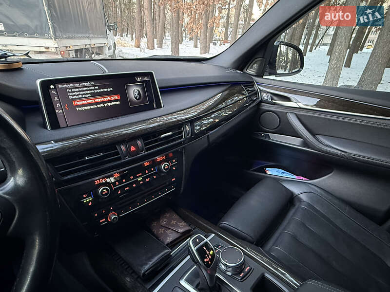 Внедорожник / Кроссовер BMW X5 2017 в Новояворовске