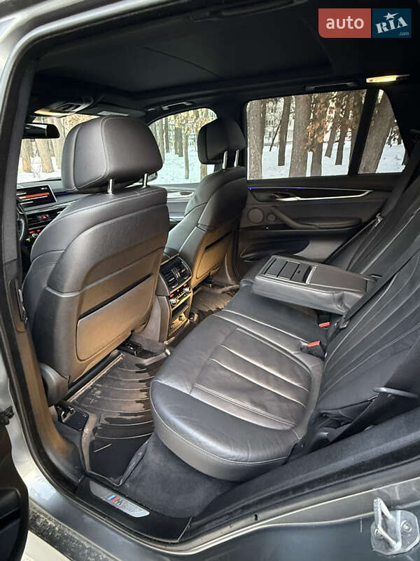 Внедорожник / Кроссовер BMW X5 2017 в Новояворовске