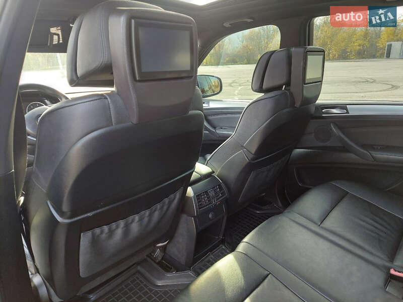 Позашляховик / Кросовер BMW X5 2010 в Чернівцях фото 8 Позашляховик / Кросовер BMW X5 2010 в Чернівцях