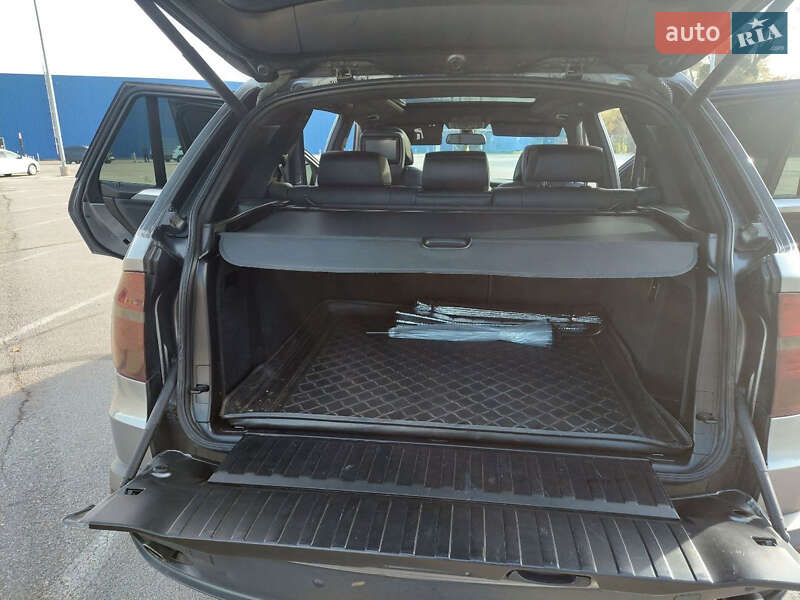 Позашляховик / Кросовер BMW X5 2010 в Чернівцях фото 16 Позашляховик / Кросовер BMW X5 2010 в Чернівцях