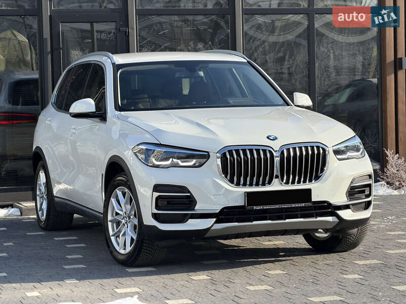 Внедорожник / Кроссовер BMW X5 2023 в Ужгороде