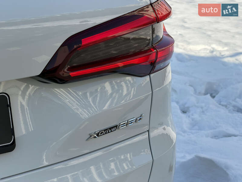 Внедорожник / Кроссовер BMW X5 2023 в Ужгороде