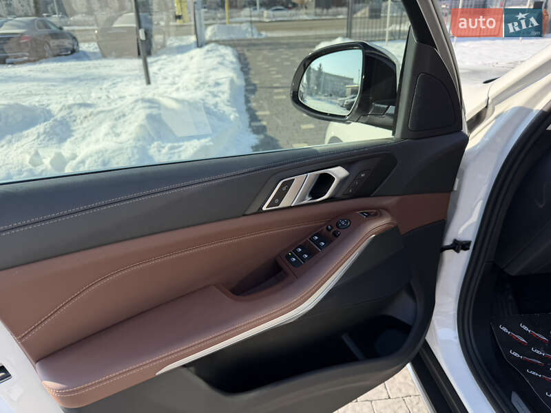 Внедорожник / Кроссовер BMW X5 2023 в Ужгороде