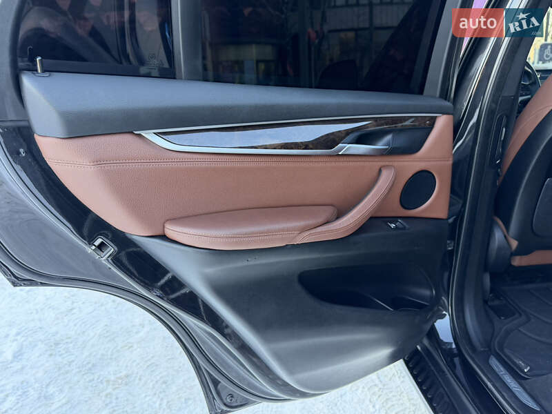 Внедорожник / Кроссовер BMW X5 2015 в Киеве