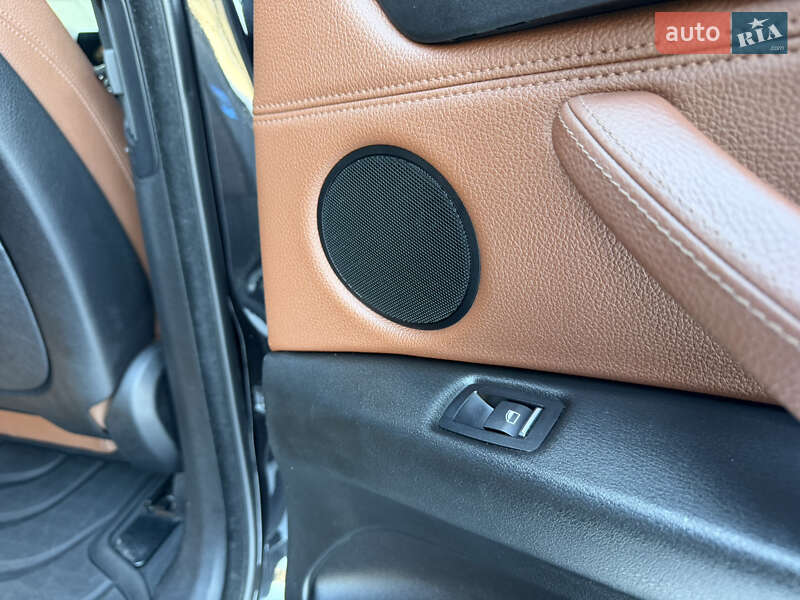 Внедорожник / Кроссовер BMW X5 2015 в Киеве